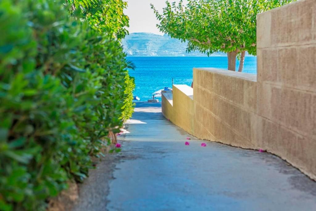 Haraki Mare Studios Beach Front Exterior foto